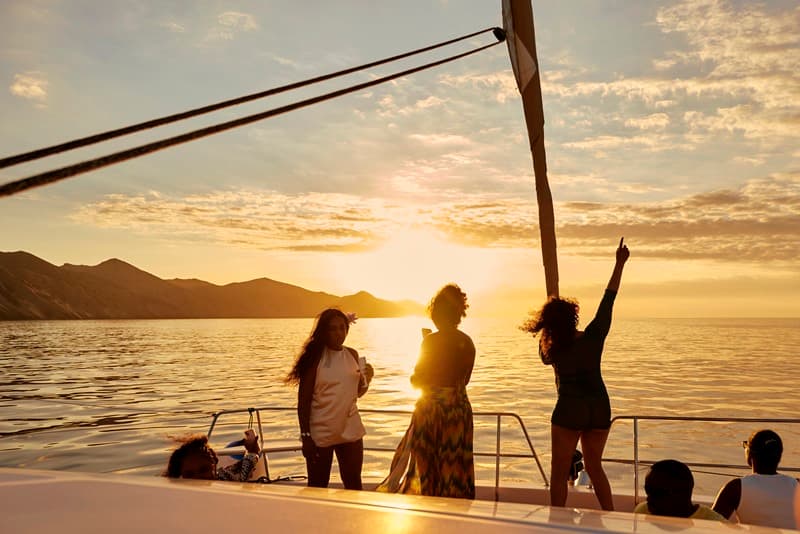 Sunset Catamaran Cruise from Souda to Marathi Bay – 3.5 Hours (2)