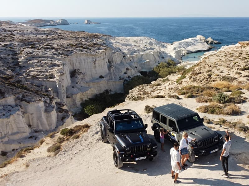 Full-Day Jeep Safari in Milos – Semi-Private 4x4 Tour (4)